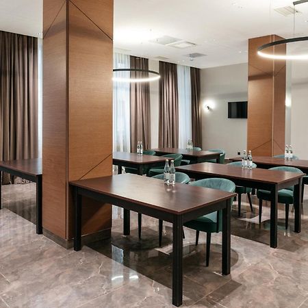 Raavah Aparthotel Almaty Eksteriør billede