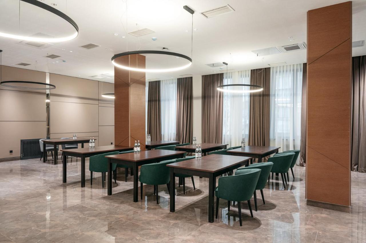 Raavah Aparthotel Almaty Eksteriør billede